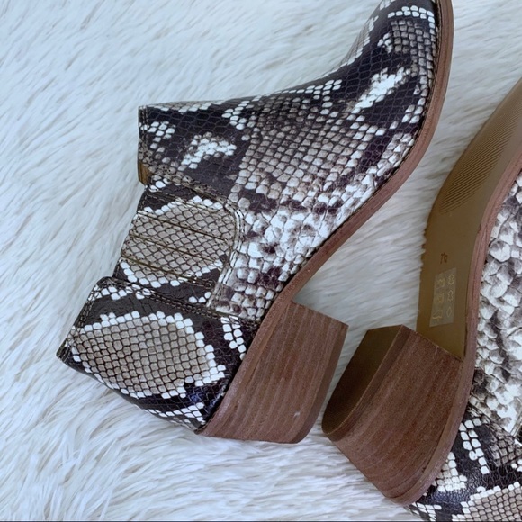 Madewell Leather Low Booties In Snake Print - Picture 7 of 7